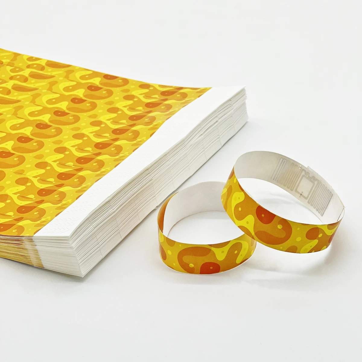 Custom Logo Printed Bracelet Waterproof Paper Tyvek RFID  Wristbands NFC function for Event Party Supplies ticker with chip