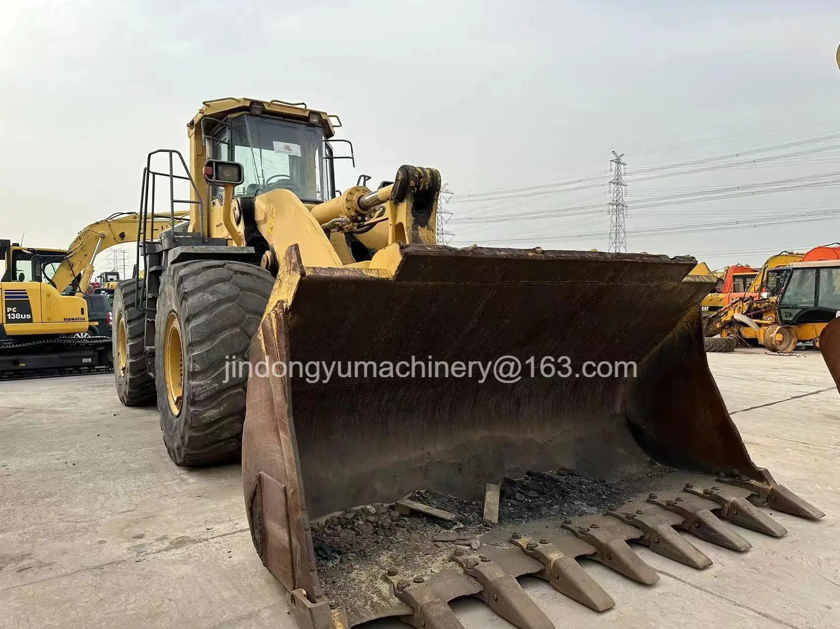 The Komatsu WA600-3 front wheel loader from Japan is for sale and delivers consistent results with its large capacity