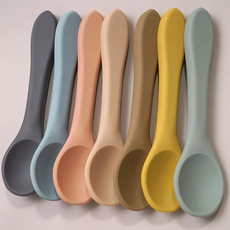 Edible silicone spoon for infant feeding assistance spoon