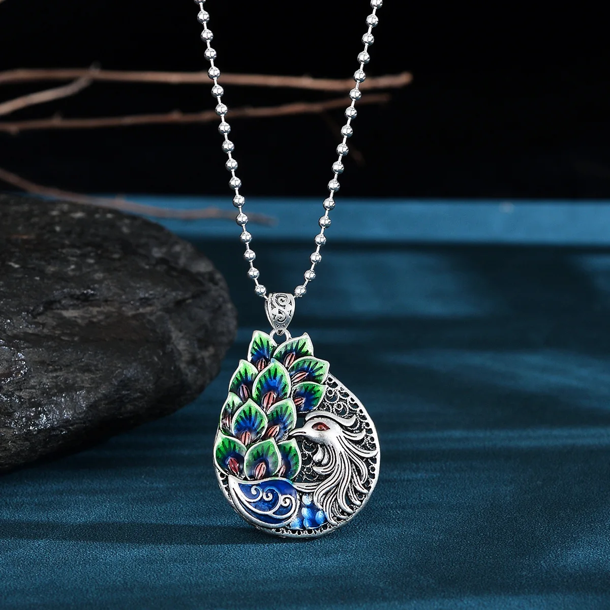 Chinese Style Colorful Phoenix Necklace For Women Ethnic Colorful Enamel Necklaces Vintage Cloisonne Peacock Flaunting Necklace