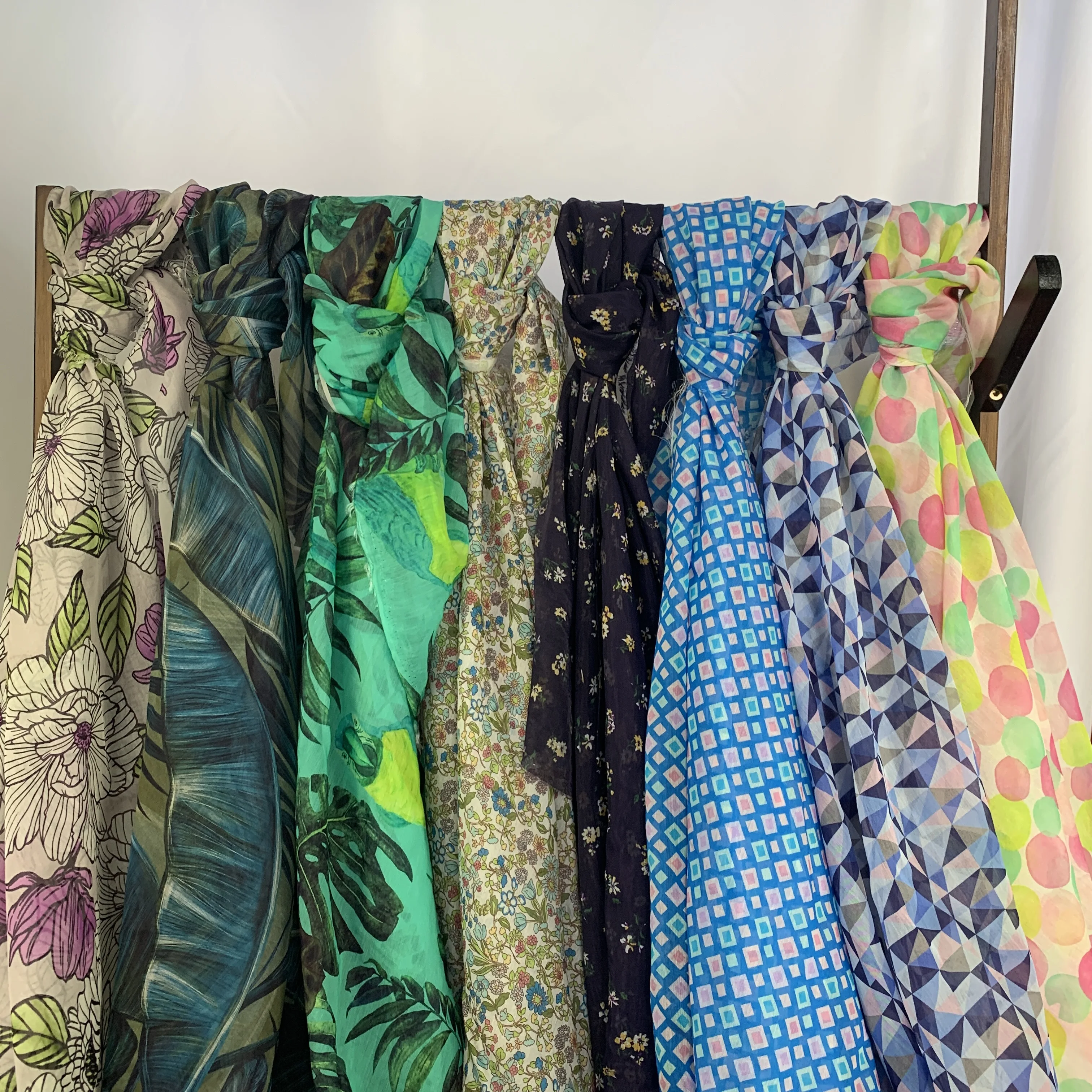 No MOQ rayon digital printing fabric floral printing fabric