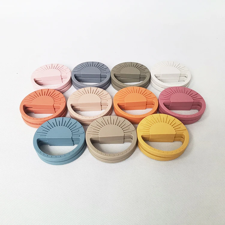 2021 New Design Newborn Luxury Organic Chew Christmas Gift Box Food Grade Silicone Baby Teether Set