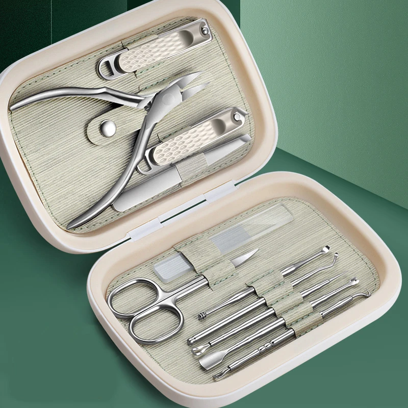 Premium Portable Travel Case Luxury Gifts 9 piece Magnet Case Manicure Set Nail Kit For Him