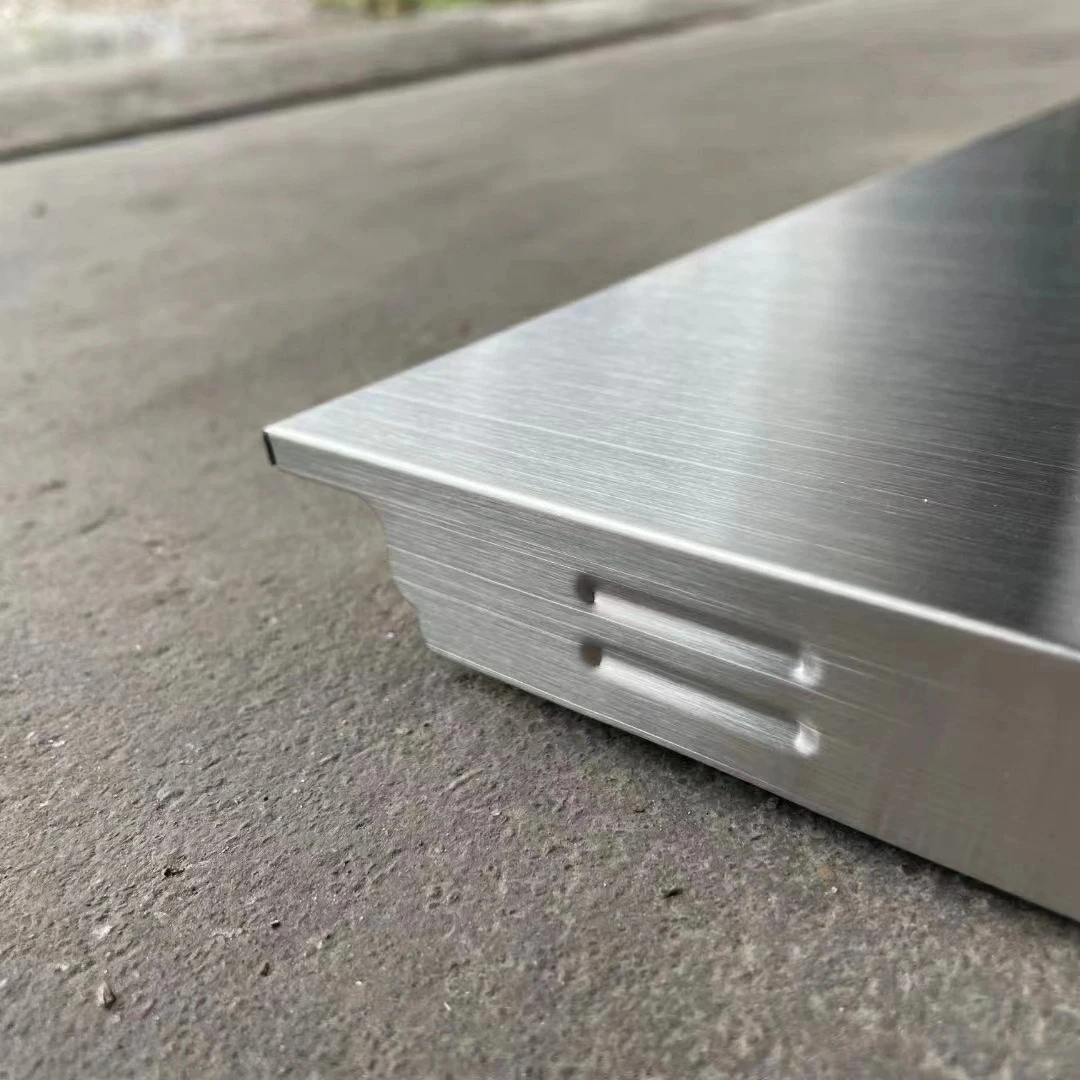 304 Stainless Steel ceiling tile in hairline finish for shopping mall project