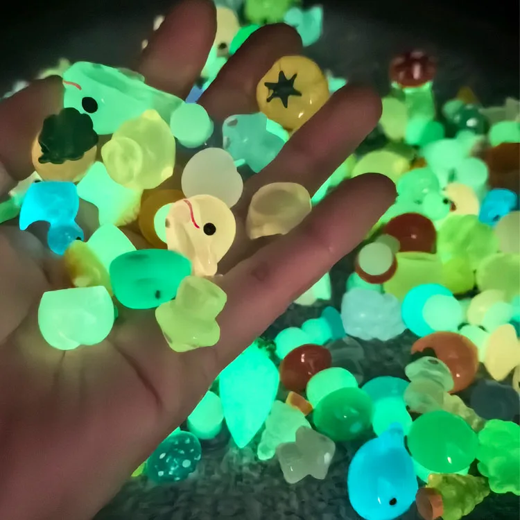 Рождественский фестиваль Хэллоуин Мультяшные игрушки для детей светящиеся из светящейся смолы миниатюрная утка Очаровательное животное черепаха фруктовый гриб фигурка