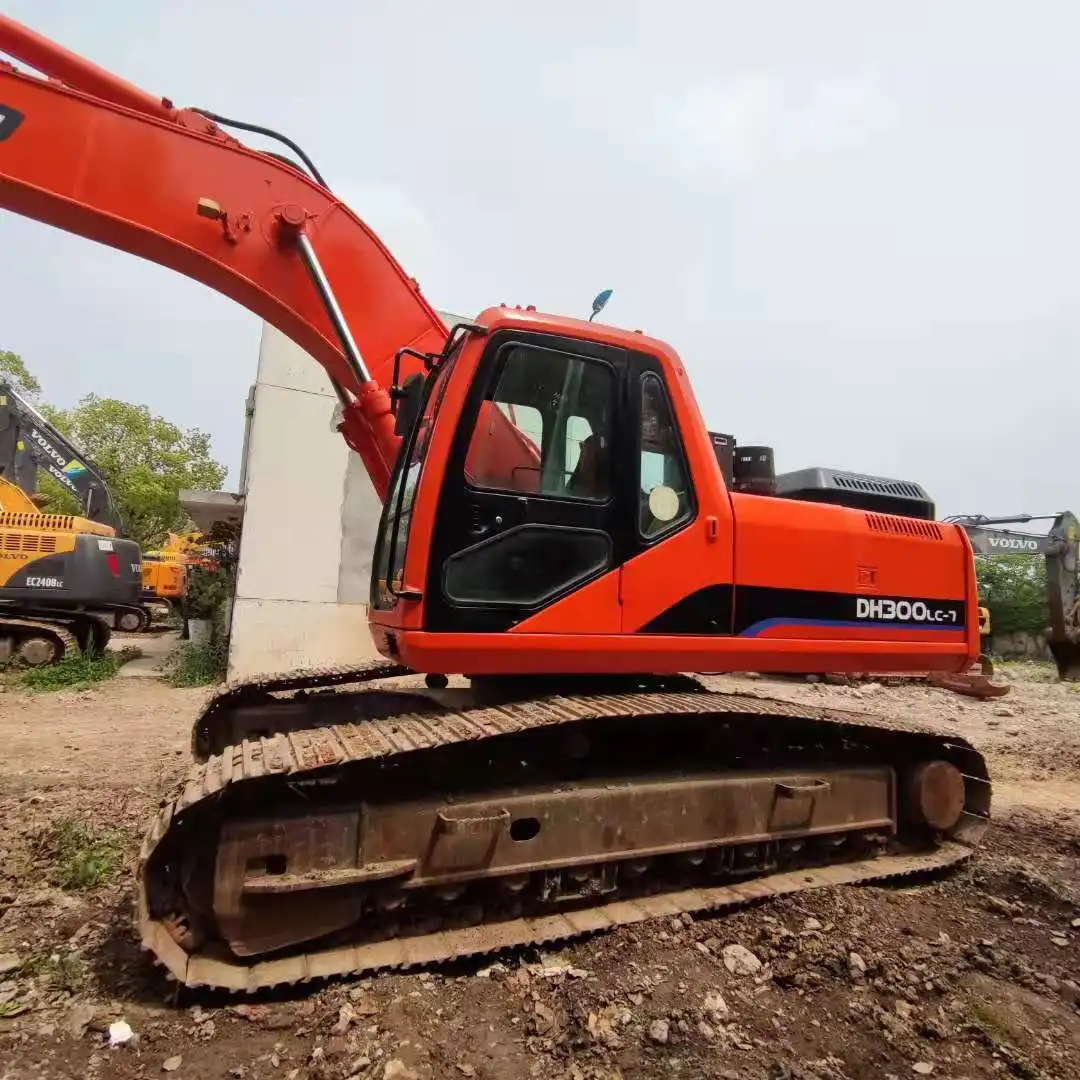 
DH300 bucket excavator with hydraulic system making in 2016 / Buying DH300LC-7 with free spare parts 