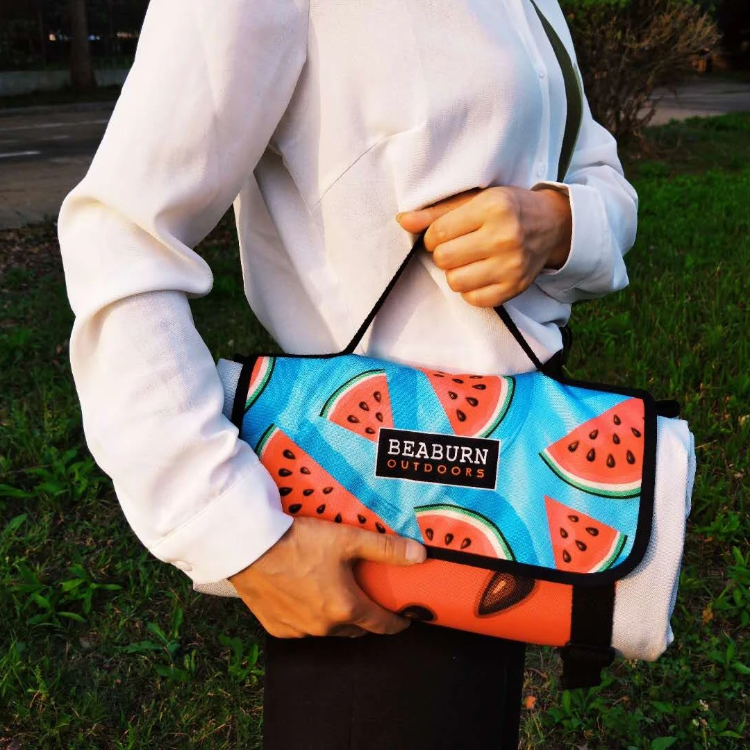 Customized Shape Size 90*180 CM Waterproof Picnic Rug High Quality Outdoor Travel Foldable Picnic Mat Blanket