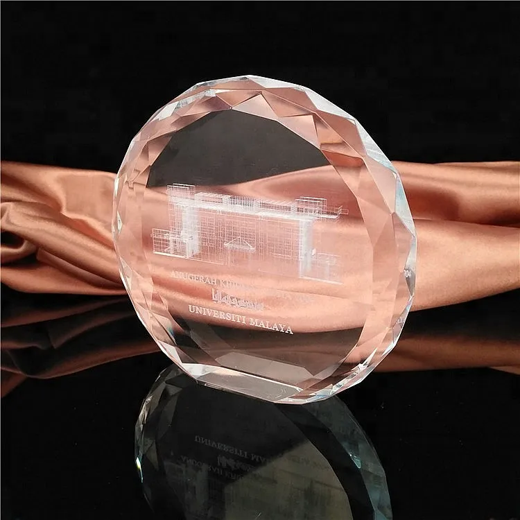 2022 March EXPO Various Size Custom High Quality Blank Heart shape Crystal for 3d laser engraving with base for Souvenir Gifts