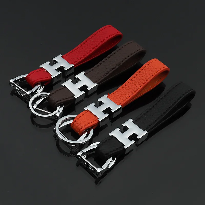 Luxury Presbyopic Leather KeychainHorseshoe Buckle Car Keychain High-end Male And Female Key Chain