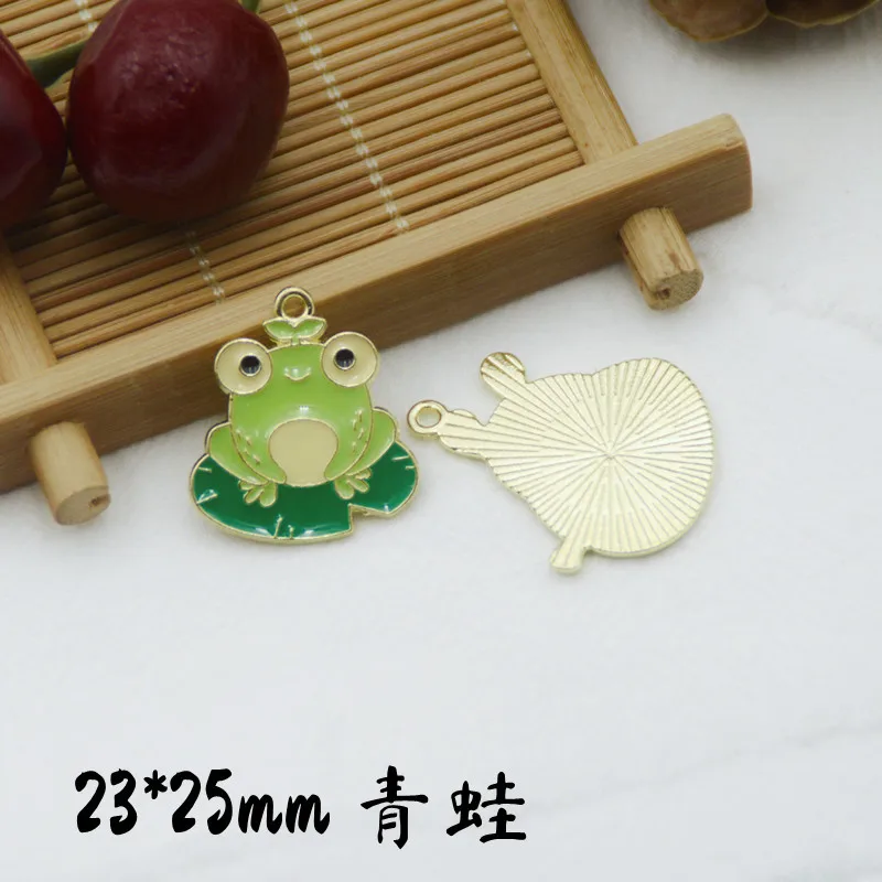 Frog Pendant (5).jpg