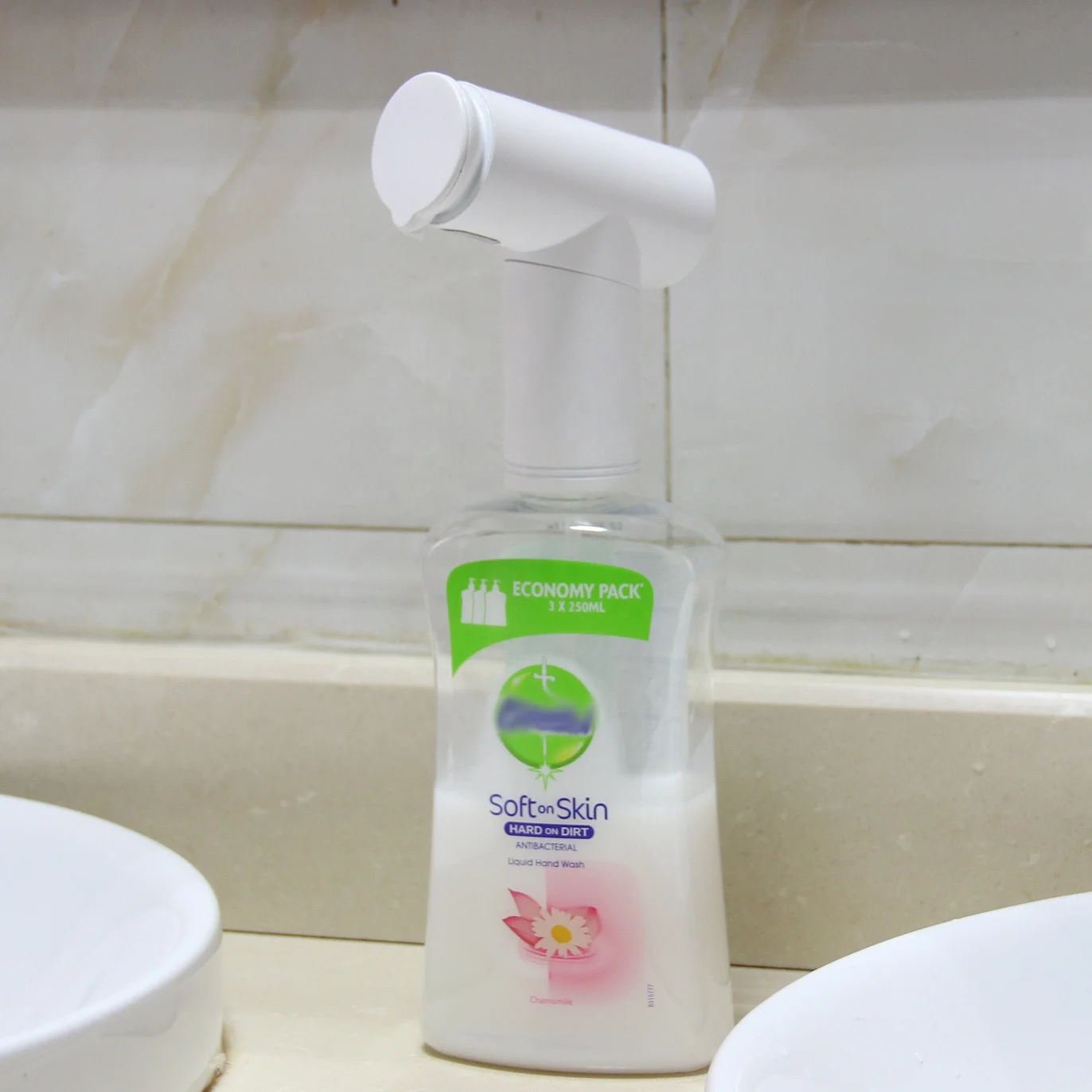 Аксессуары для ванной, автоматическая электроника, перезаряжаемые батареи, гелевый кухонный диспенсер для мыла на стол