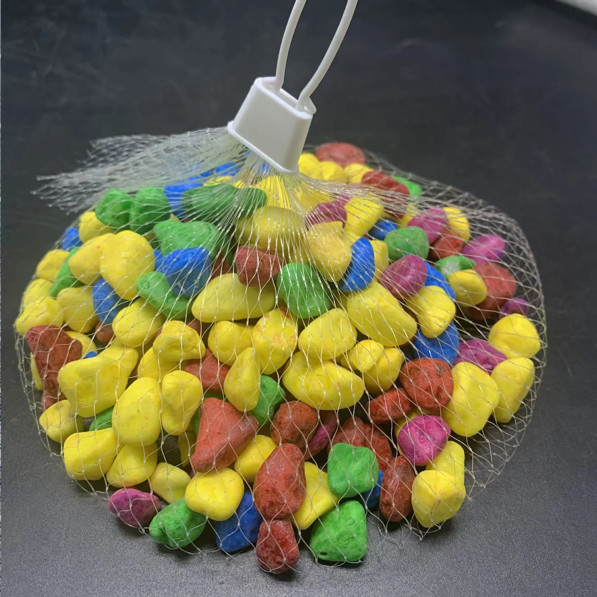 Superior quality multicolored stones salt lake multicolor color stone multicolor glass stones for outside