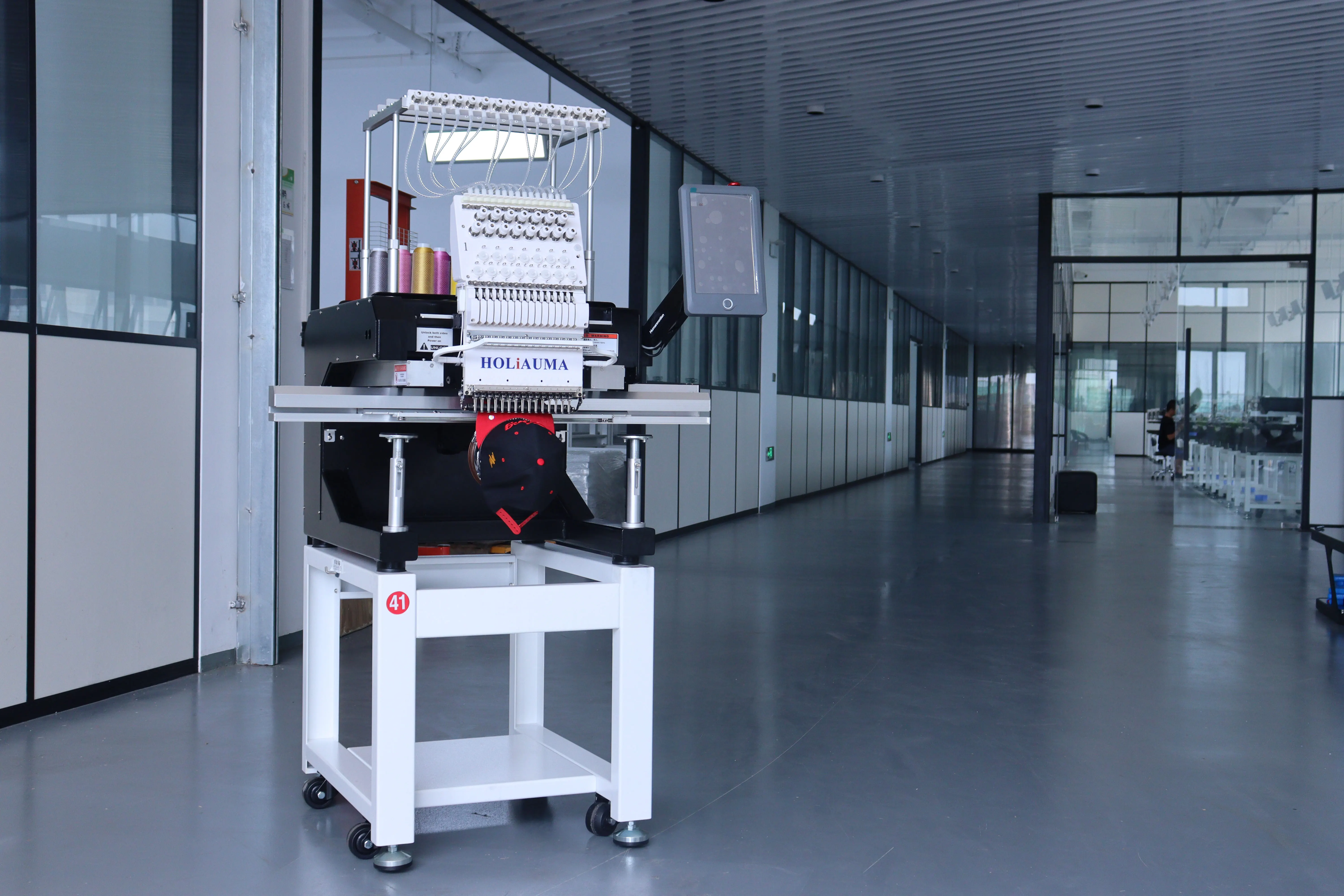 China best single head professional embroidery machine 15 needle 400*600mm 3D hat logo t-shirt flat one head embroidery machine