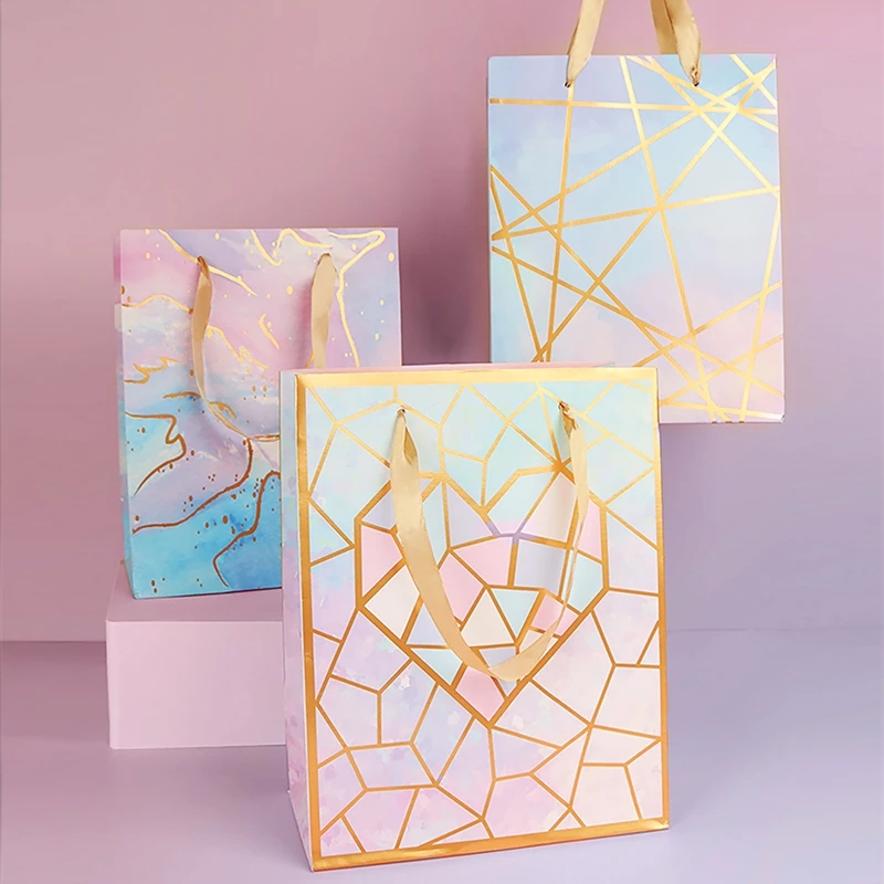 Оптовая продажа, свадебный подарочный пакет для покупок с розовым цветочным принтом и ручкой, пакет из крафт-бумаги