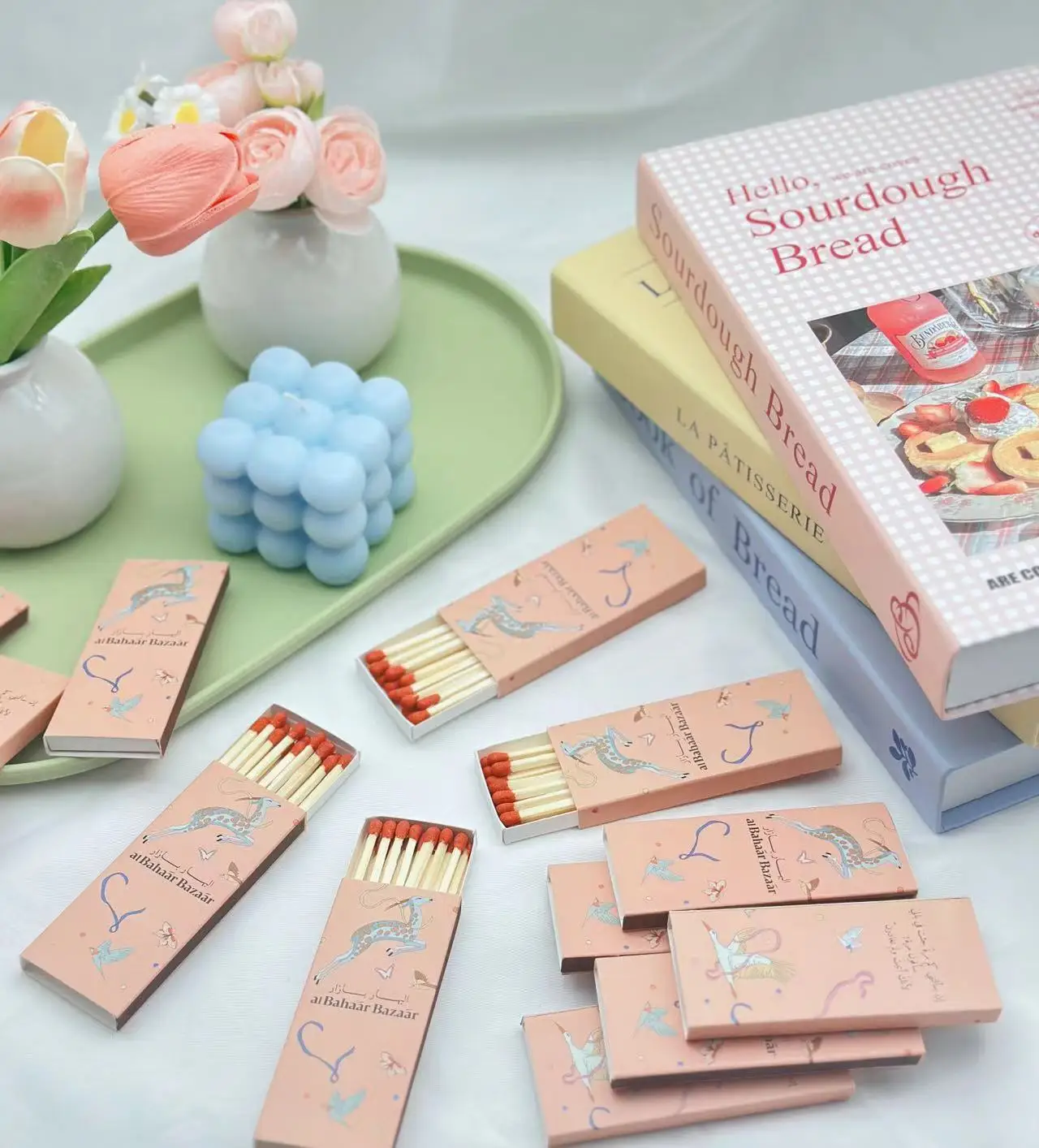 Hotel Colorful Bulk Deluxe Candle Matches Pink Box Matches Colorful Logo Safety Wooden Matchsticks Custom Logo Boxed matches