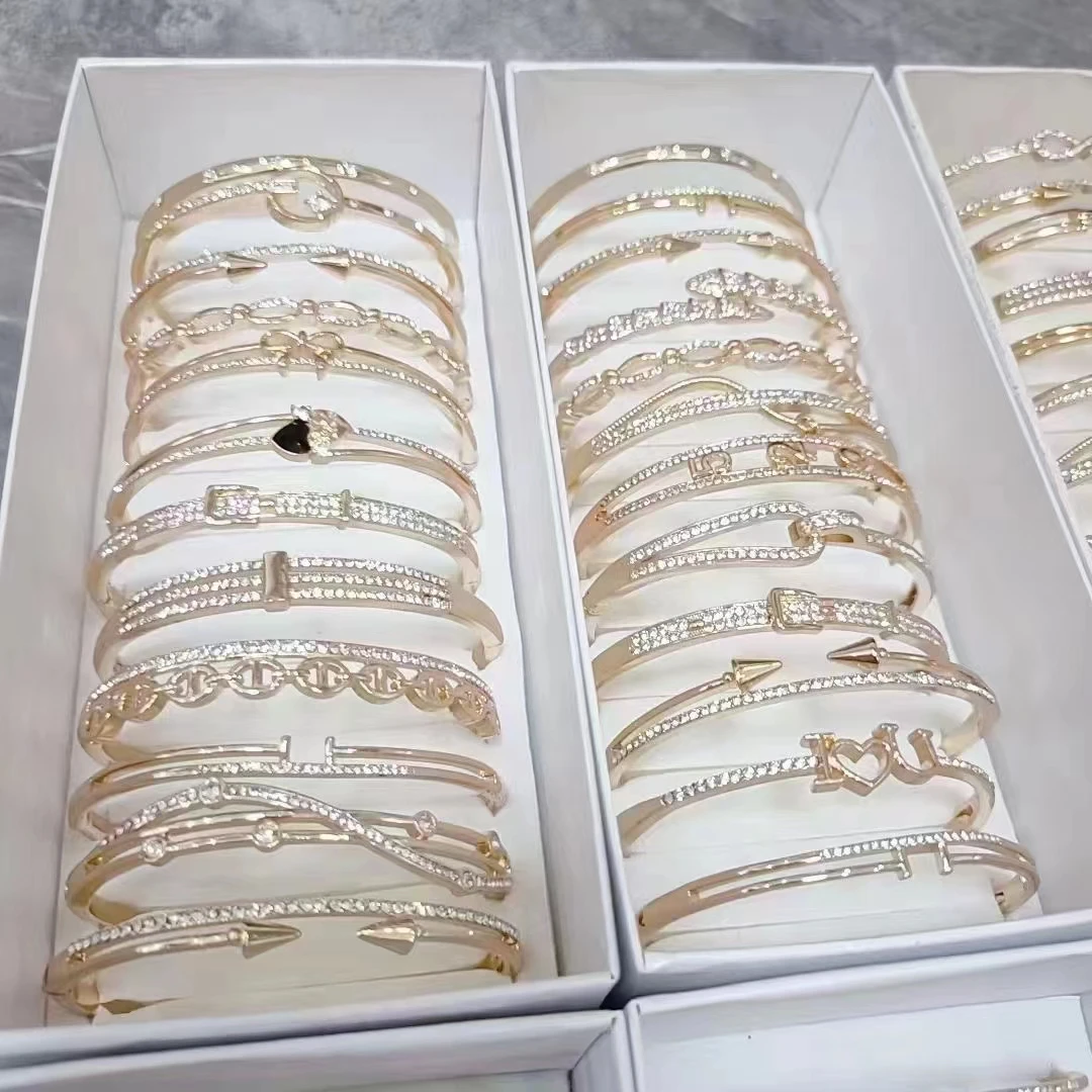 Hot selling titanium steel zircon bracelet in Europe and America, popular first item for women