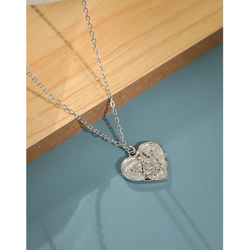 Korean version of ins niche Dongdaemun heart-shaped angel female versatile love clavicle chain S925 sterling silver necklace