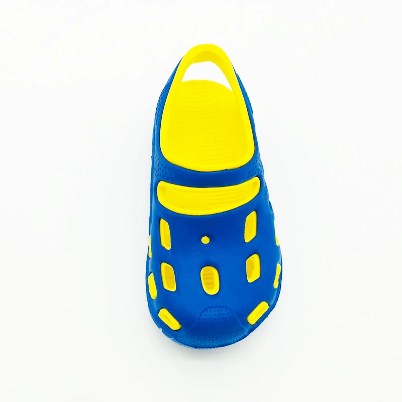 Wholesale breathable lightweight soft Kids EVA clogs garden shoes children custom logo foam slide beach sandals for boy girl