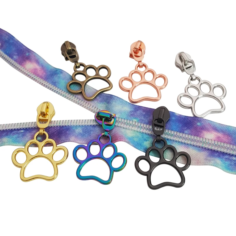 Wholesale rainbow and colorful quality zipper puller 3D decorative colorful zipper head for clothing