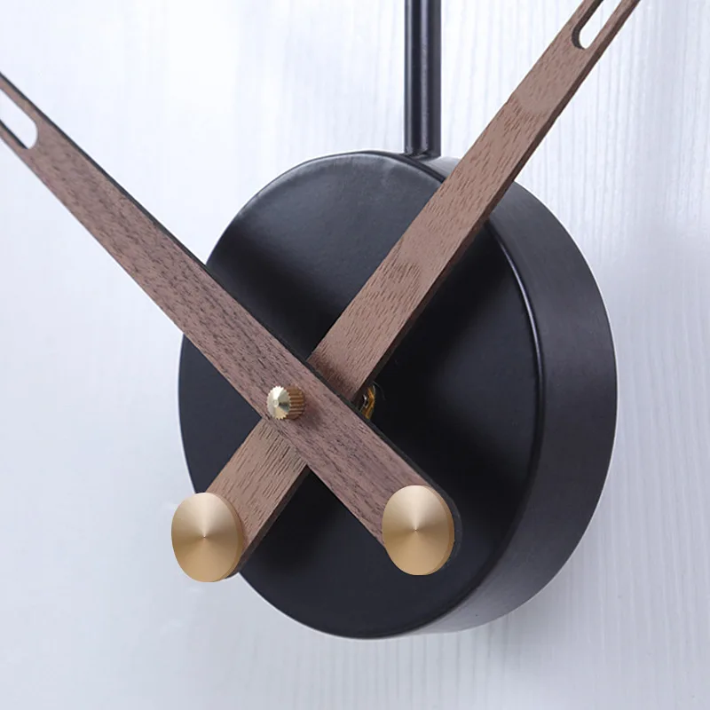 Simple atmosphere light luxury iron clock Spain minimalist wall clock bedroom living room household personality mute wall watch