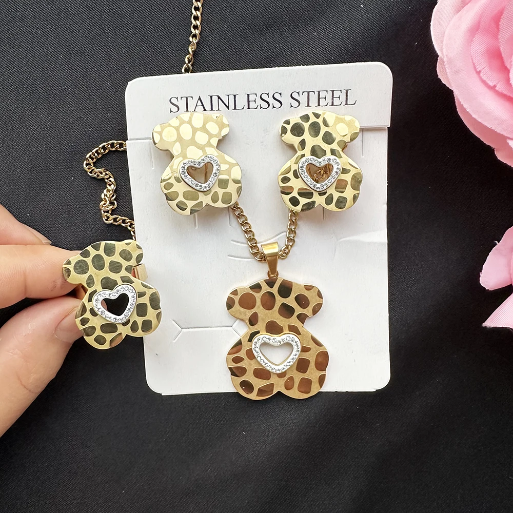 Women Cute Jewellery Set In Stainless Steel Lovely Bear Girl Necklace Pendant 18K Gold Plated Jewelry Sets
