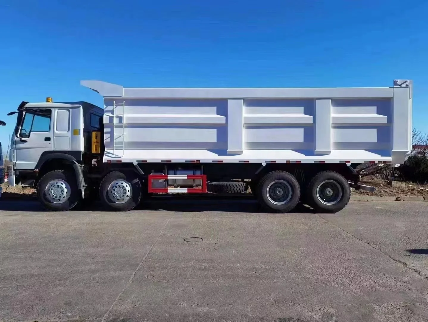 Brand new sino howo truck sinotruk howo  8x4