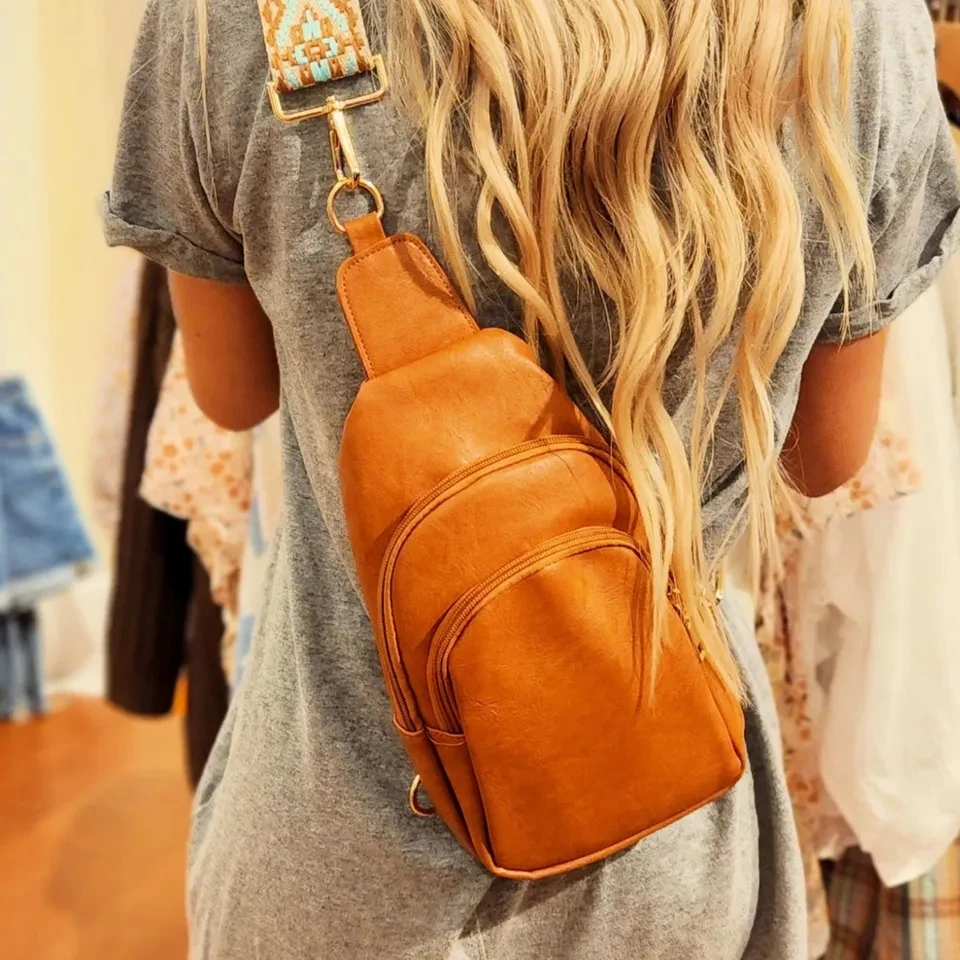 Wholesale Vegan Leather Handbag Custom Bum Bag Crossbody Bag For Women Sling Bags With Belt