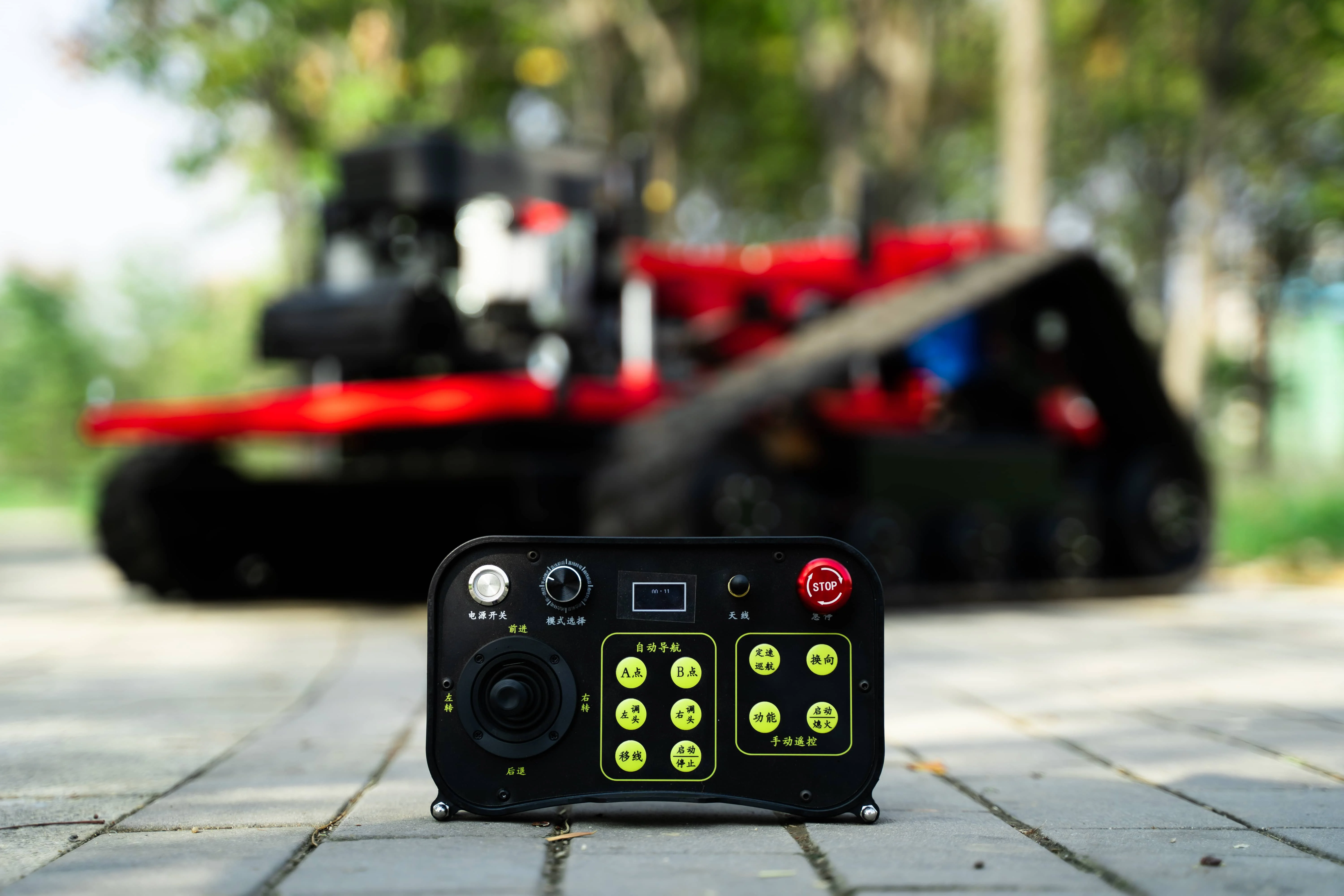 High quality new design 764CC double cylinder high horsepower hill climbing intelligent remote control lawn mower