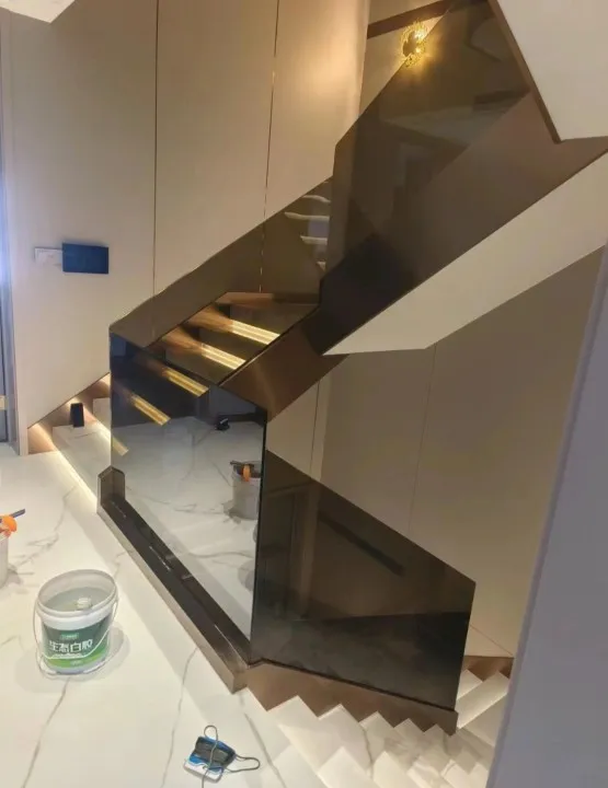 Curved ladder spiral staircase U Channel FramelessTempered Glass Aluminum PVC handrail Glass Balcony Railing