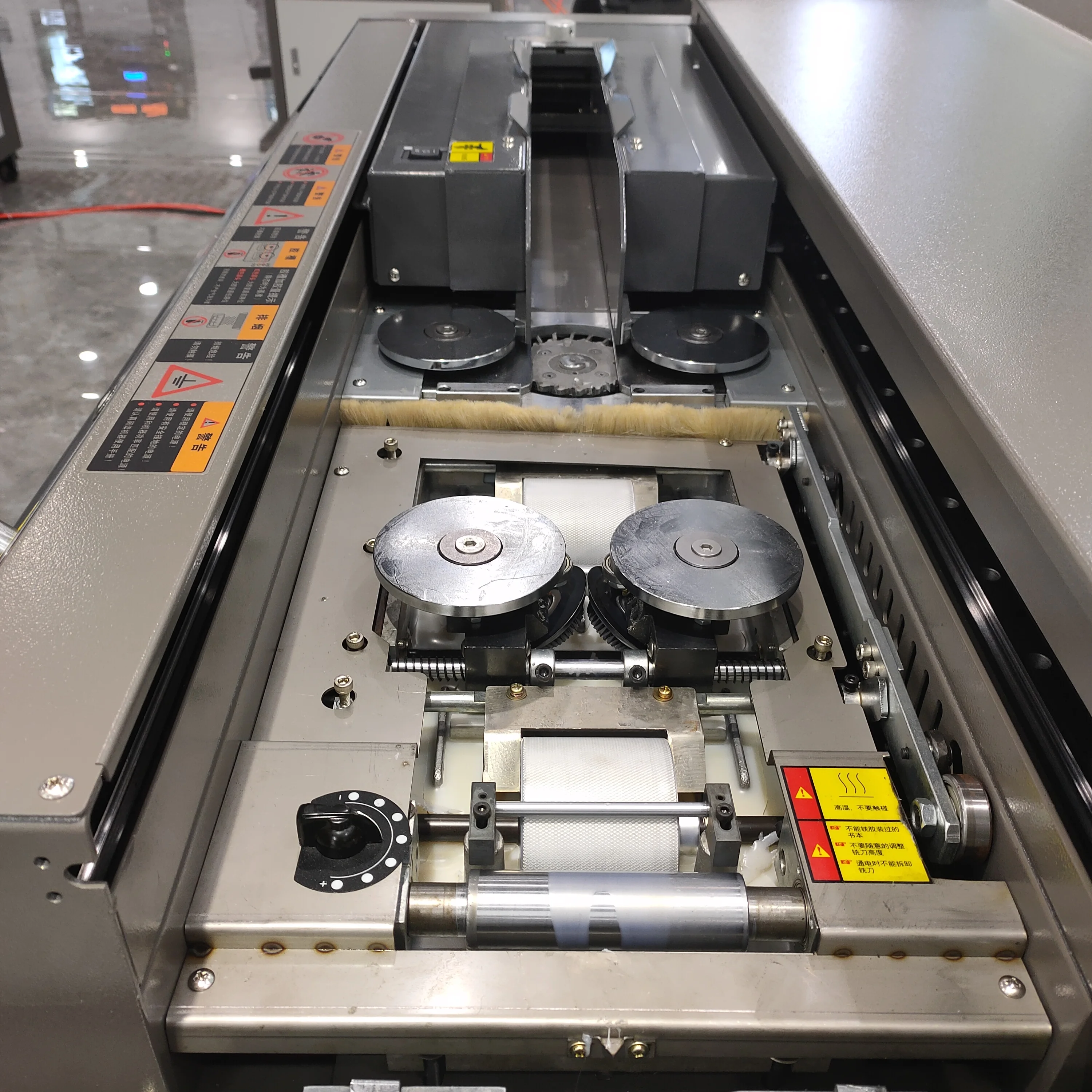 FRONT A3 Side Glue Hot Melt Glue Perfect Binder Machine with CE C80
