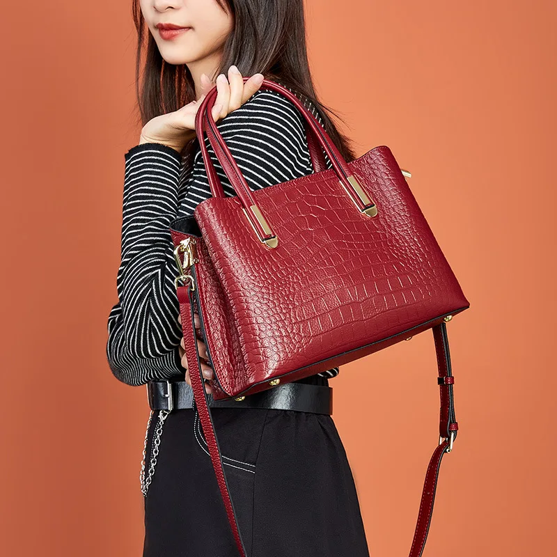Factory Wholesale New Crocodile Pattern Leather Ladies Handbag Large Capacity Ladies Handbag