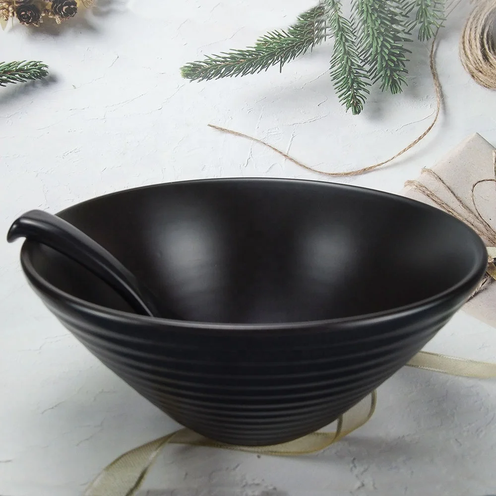 Udon Black Japanese 8 Inch Soup Bowl Ceramic Ramen Bowl Set With Spoon
