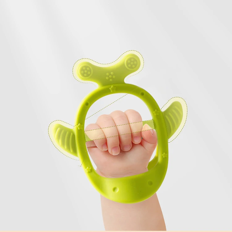 Food grade silicone chewing gum a good tool for your baby to grind his teeth silicone baby teether