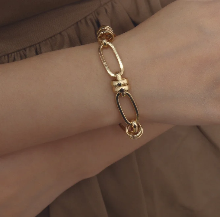 
XG1247 2020 women new simple ring chain necklace with metal hollow-out geometry 