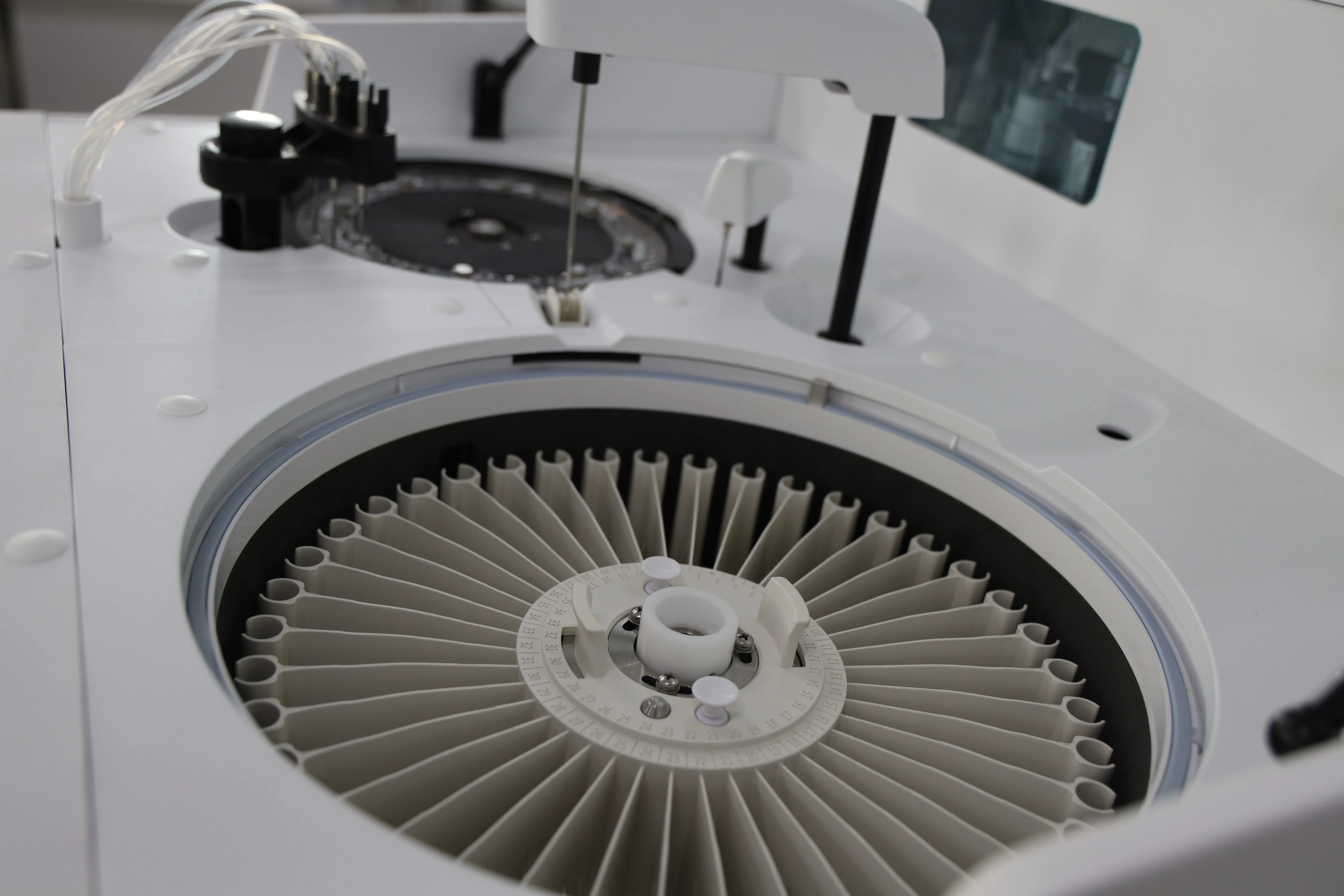 Clinical Laboratory hot selling Fully Auto Biochemistry Analyzer/Chemistry Analyzer