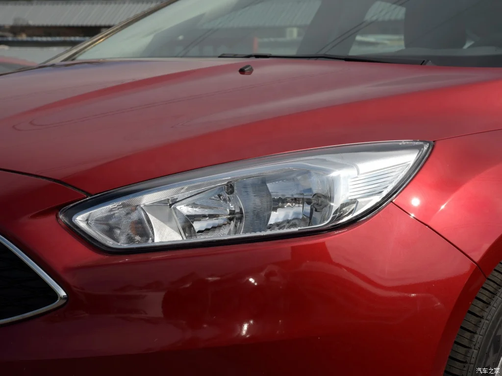 15-17 model Ford Fo-cus headlight assembly