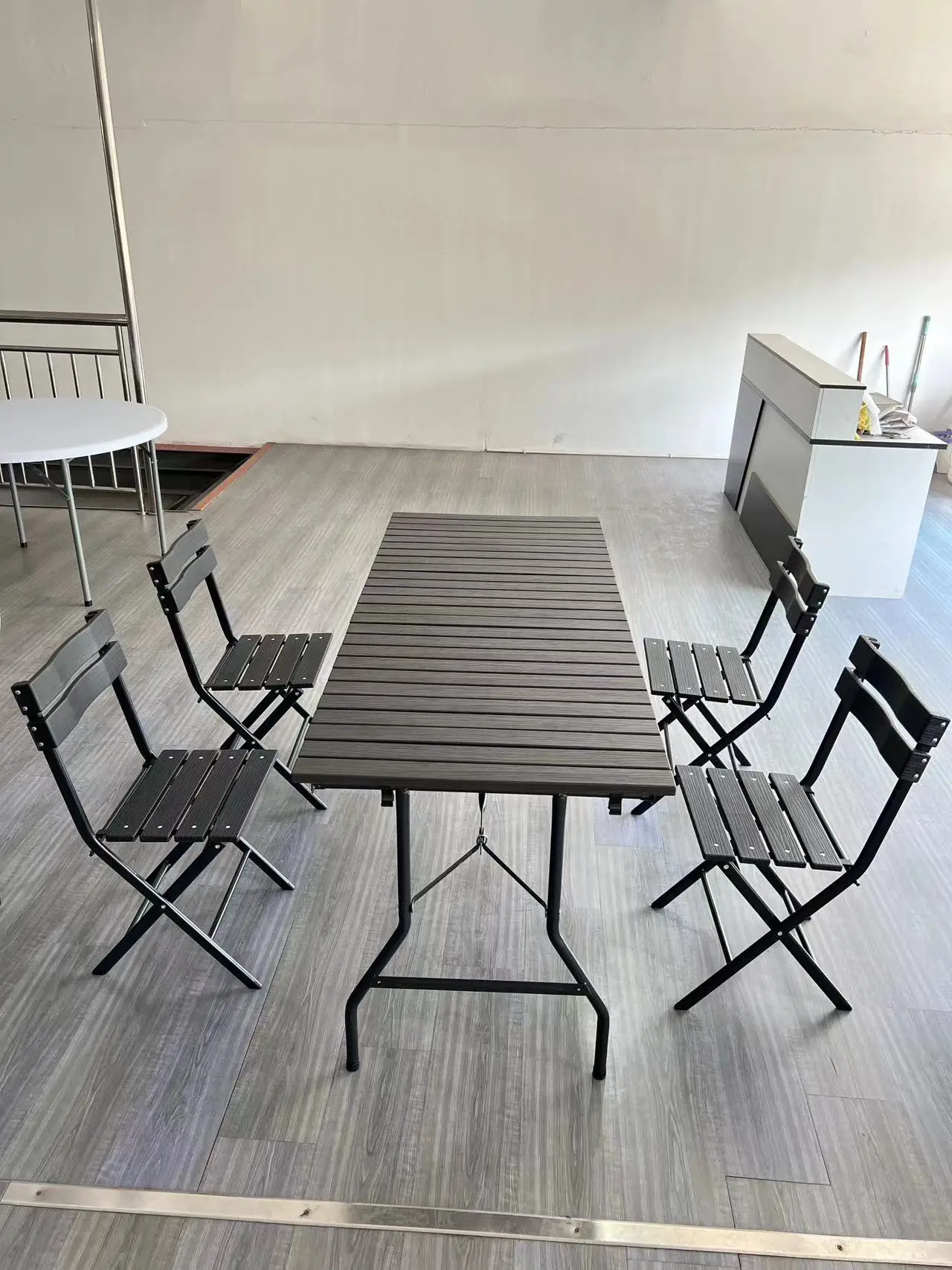 Factory best-selling HDPE portable outdoor plastic folding table and chair set, garden table and chair set