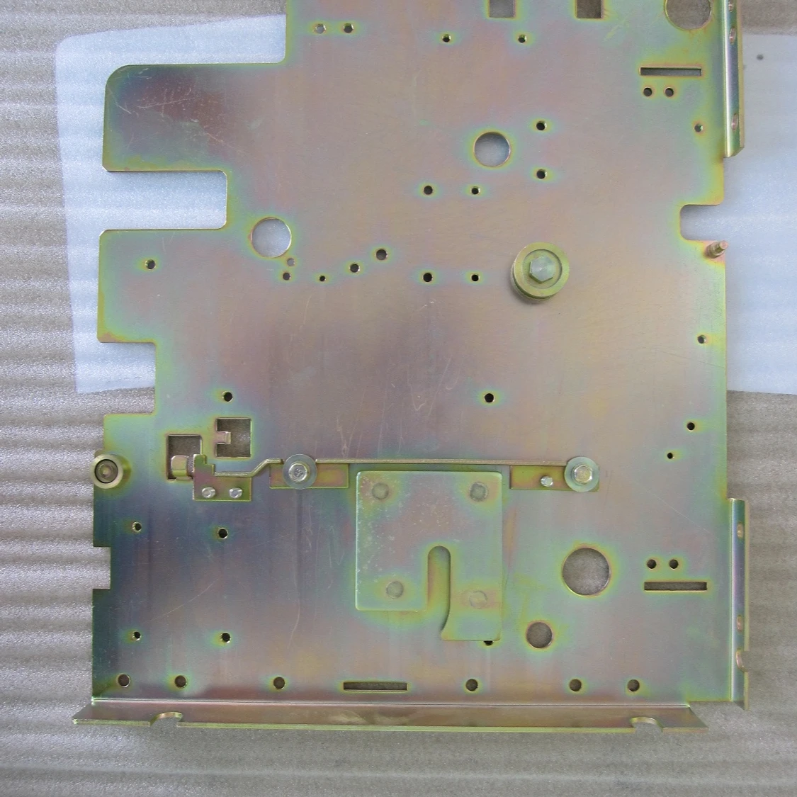 
Заводской OEM штамповочный металл на заказ 