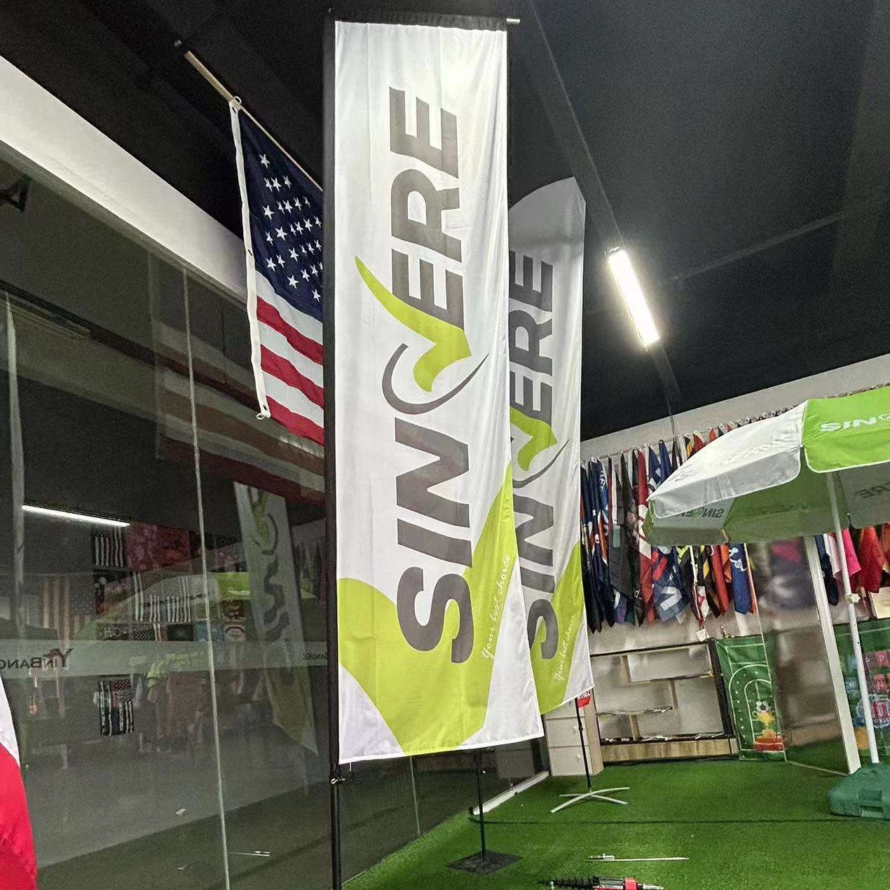 Flag Factory Wholesale Flying Beach Flag Banner Promotional Advertising Wind Outdoor Custom Feather Flags