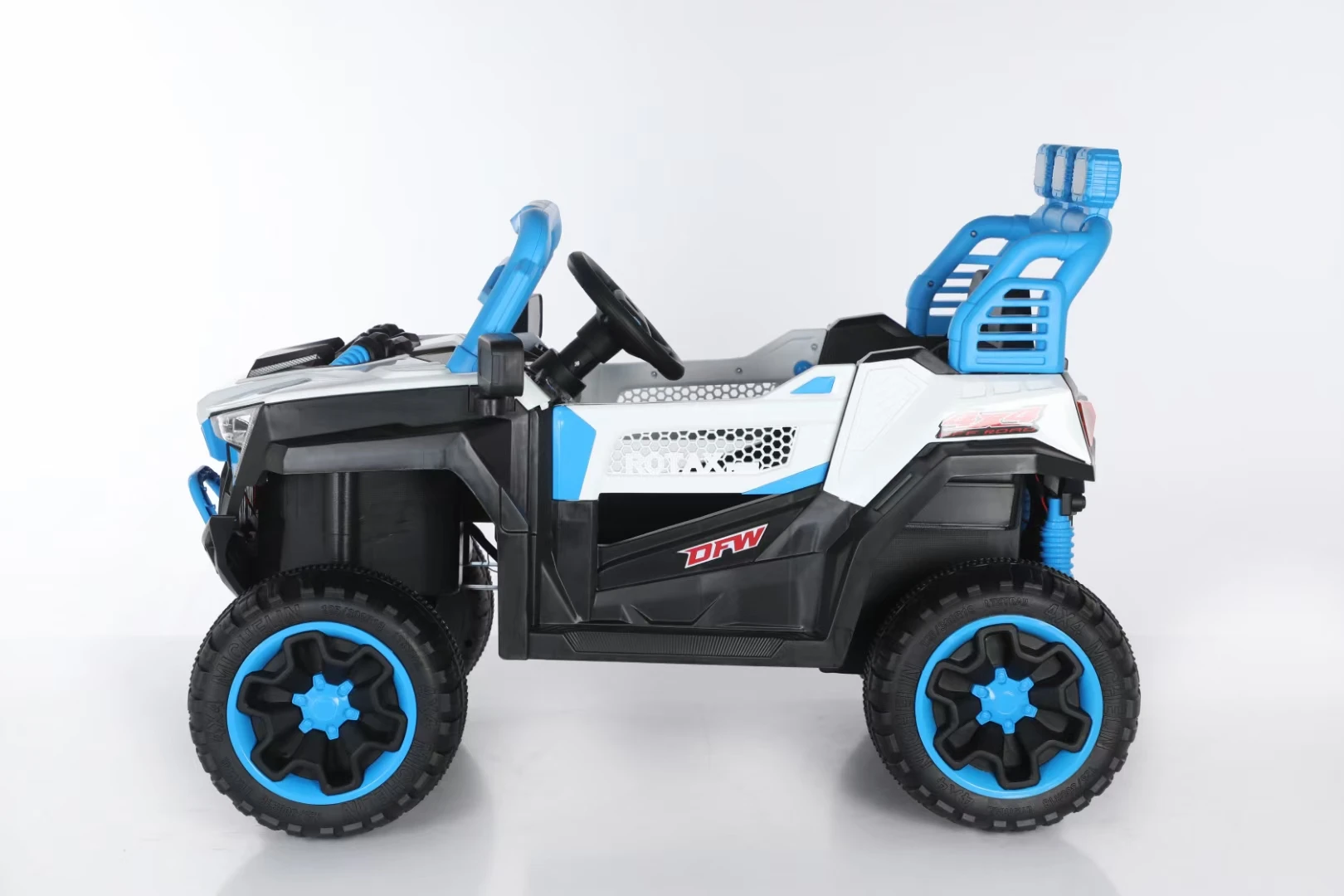 2024 Factory New Model 12V SUV Electric Battery Operated Car Toy Unisex Kids Ride-On Plastic Toy Children Drive for 3-12 Years