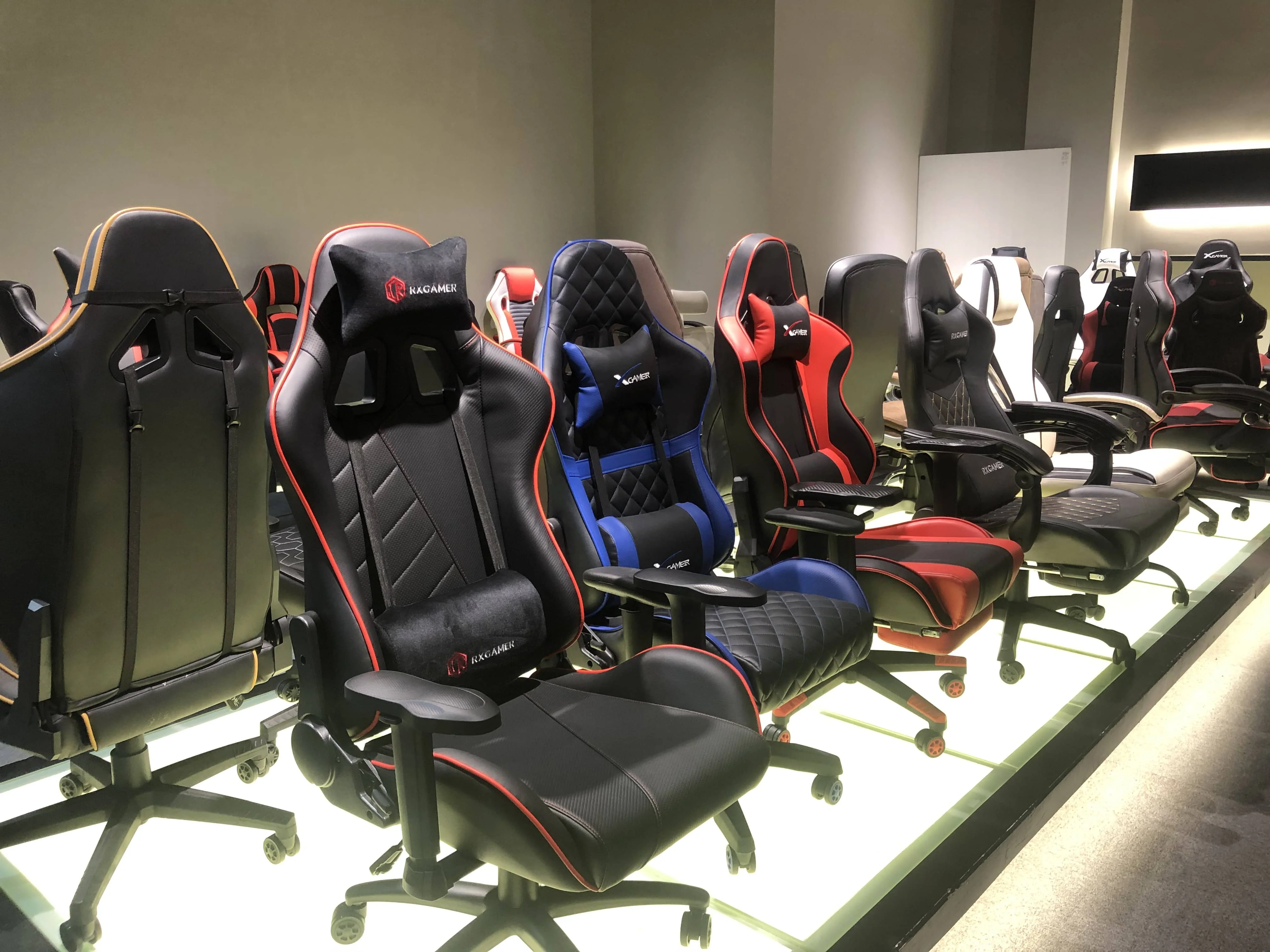 ALINUNU Wholesale Price Ergonomic PC Computer Chair Chair Gaming with Integrated Headrest for Adults