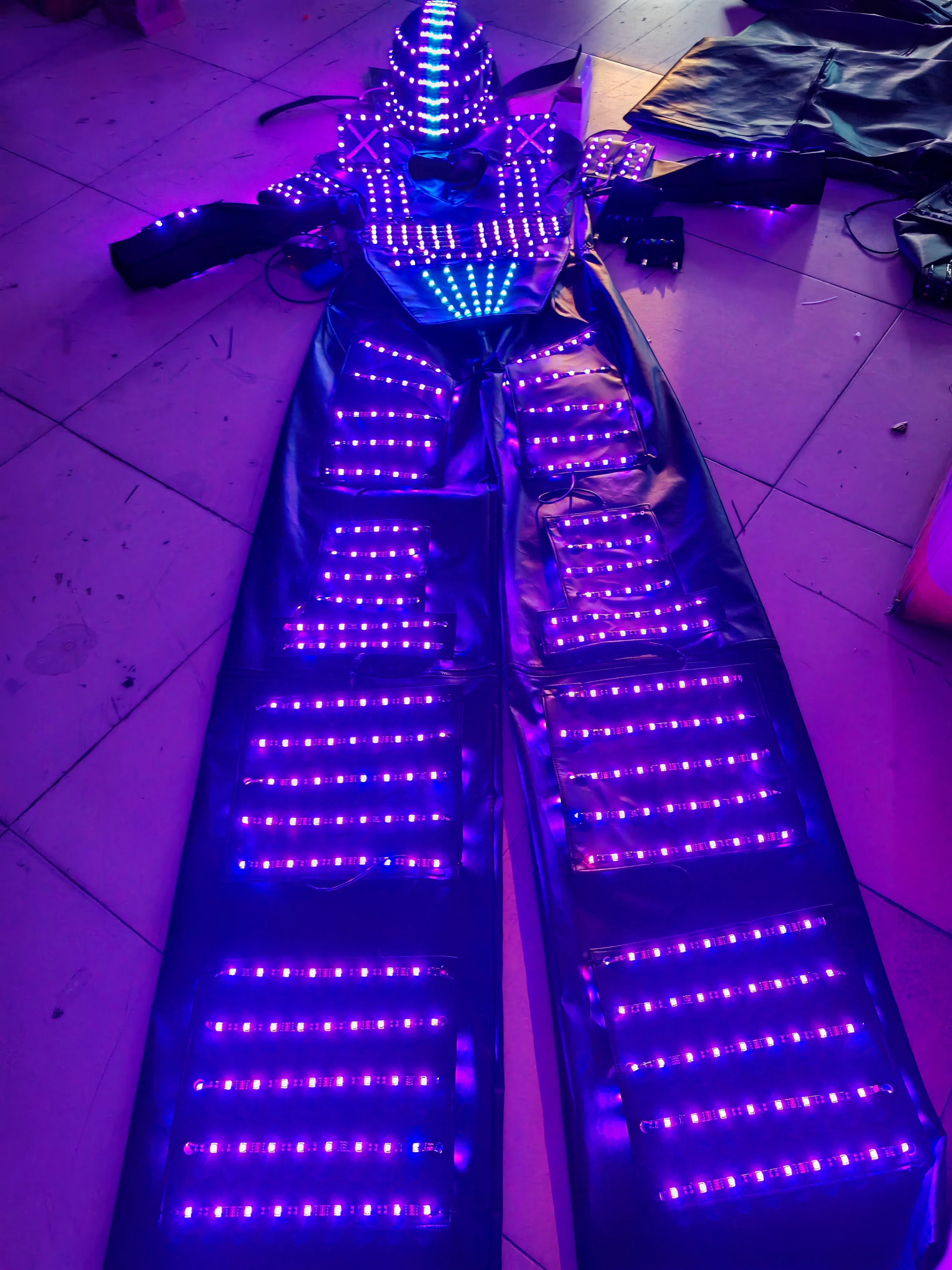 Stilts Walker David Guetta Led Robot Costume Luminous Robot Suit for Stage Performance