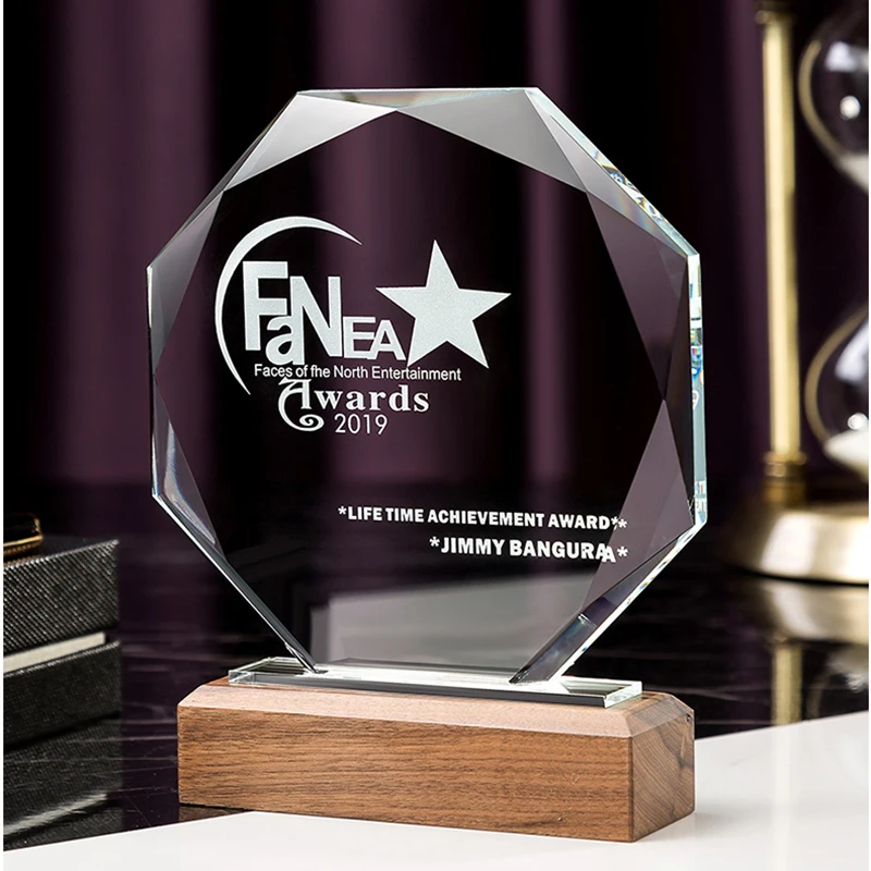 New Innovations Customized Logo Champion Award Fine Workmanship Crystal Glass Trophy With Base For Sale