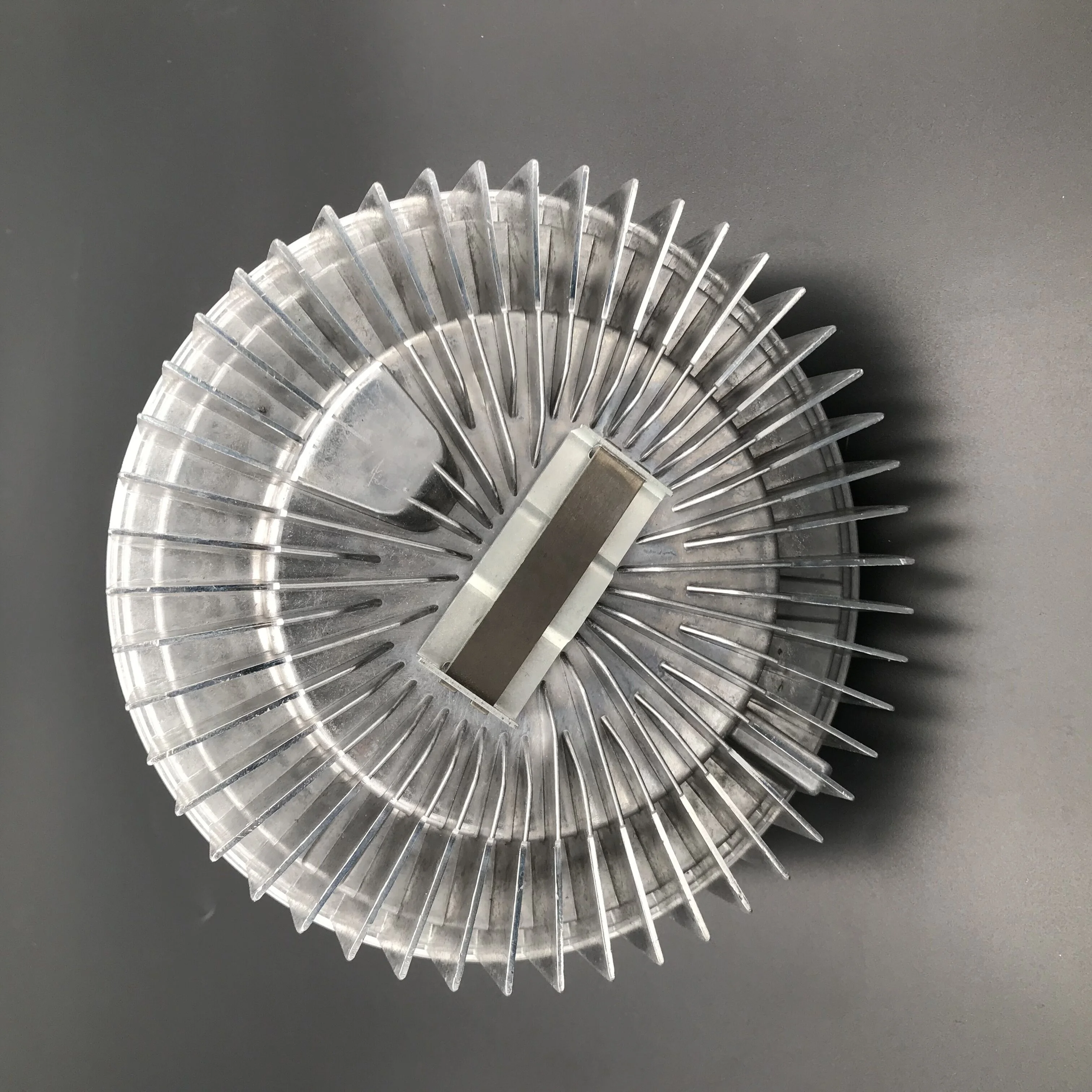 WL2115150 Viscous Fan Clutch for Mazda WL BT50 Ford Ranger WL Engine WL21-15-150 WL61-15-150 WL81-15-150A