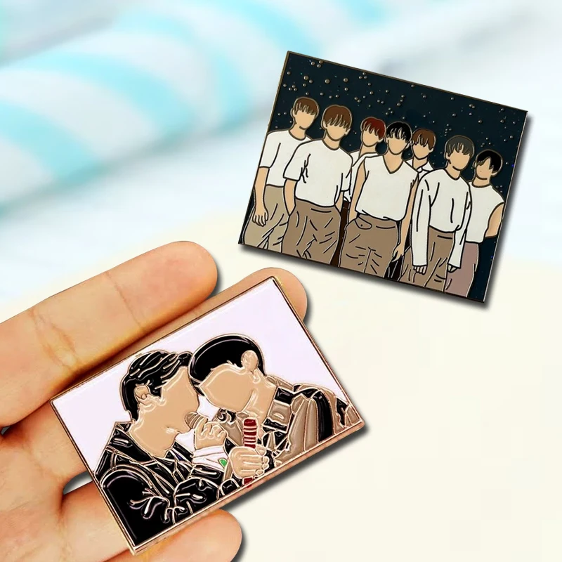 Custom Made Bulk Cute Anime Christmas Snow Korean Kpop Idol Hard Enamel Pin Display Zinc Alloy Metal Crafts