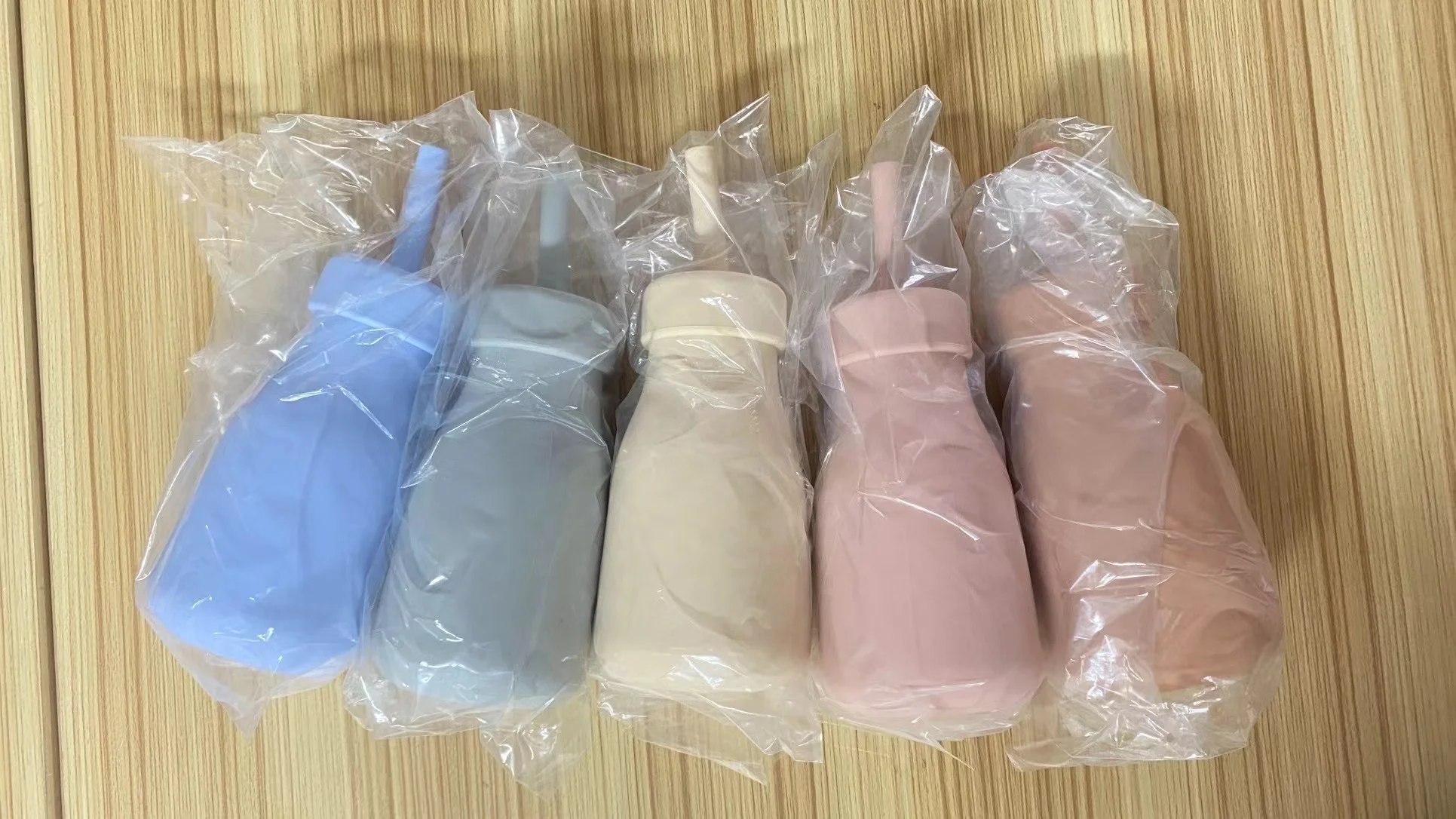 Kids Drinking Water Baby Training Cup Tiny Lid Baby Silicone Sippy Bottle Silicone Cup Children Water Bottle Silicon Baby Bottle