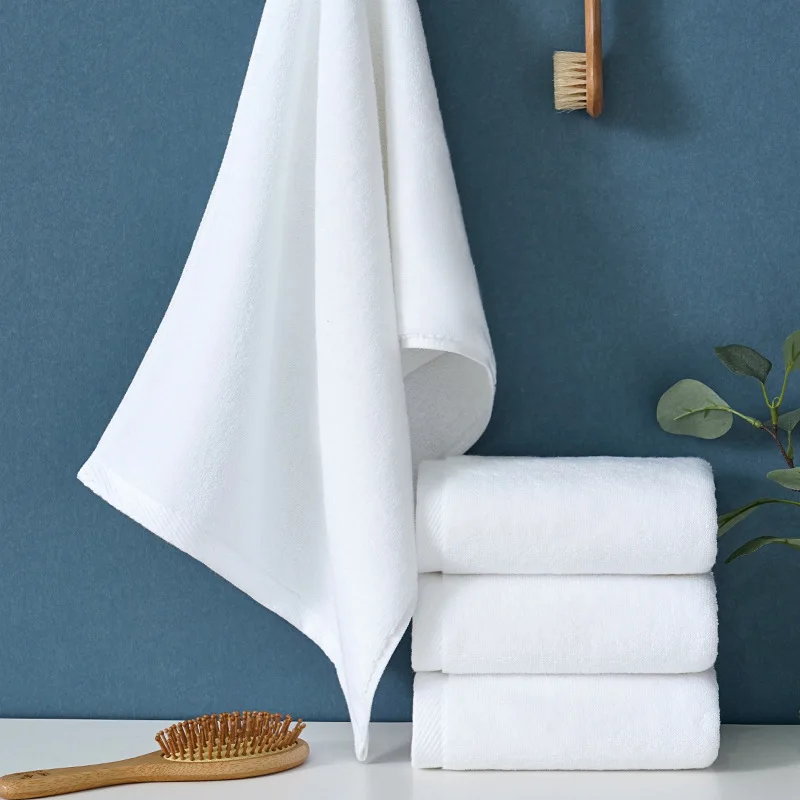 Customized Logo 5 Star Quality 100% White Cotton Bath Towels for Adults Jacquard Sports Pattern High Quality Hotel Home Use Gift