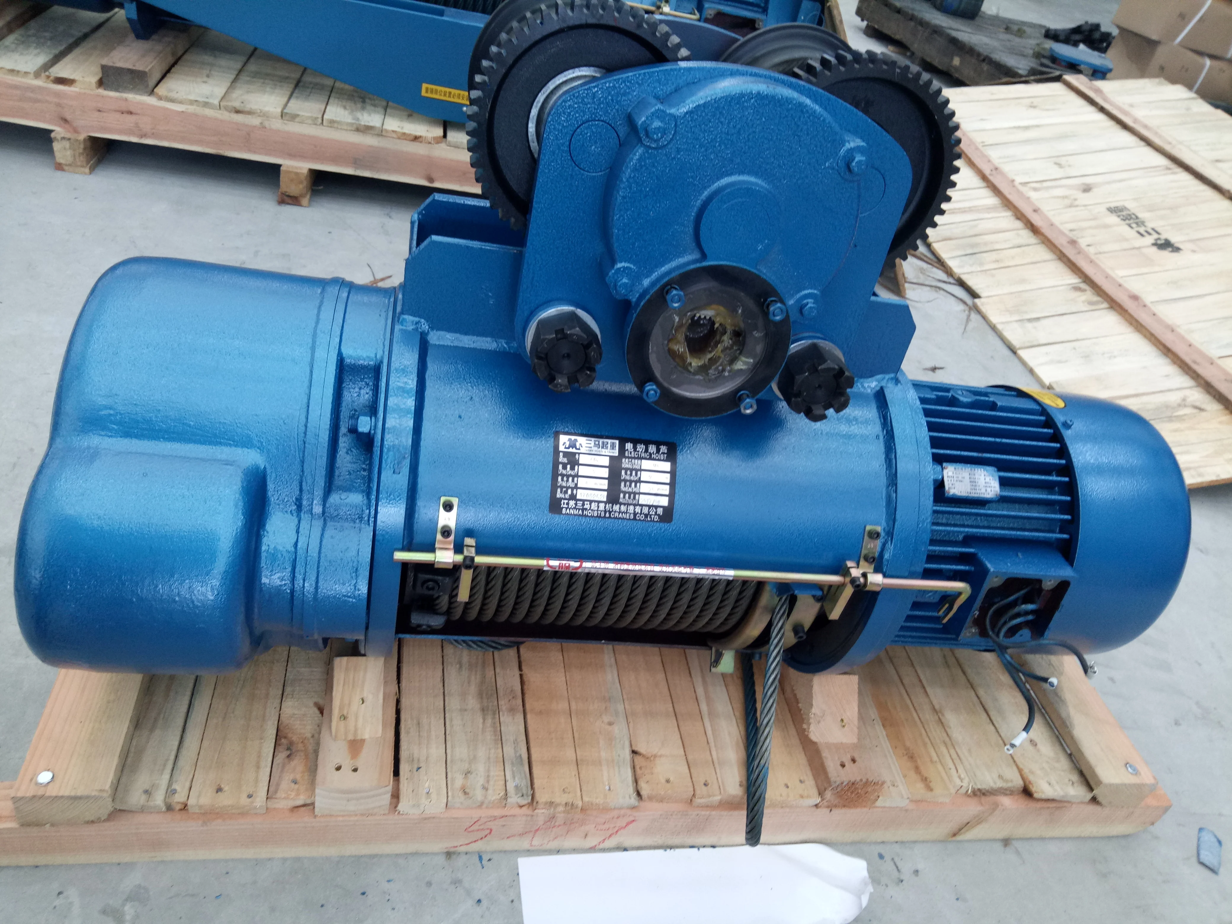 Factory direct sales Electric Wire Rope CD Hoist Crane  stainless Wire Rope Hoist Crane