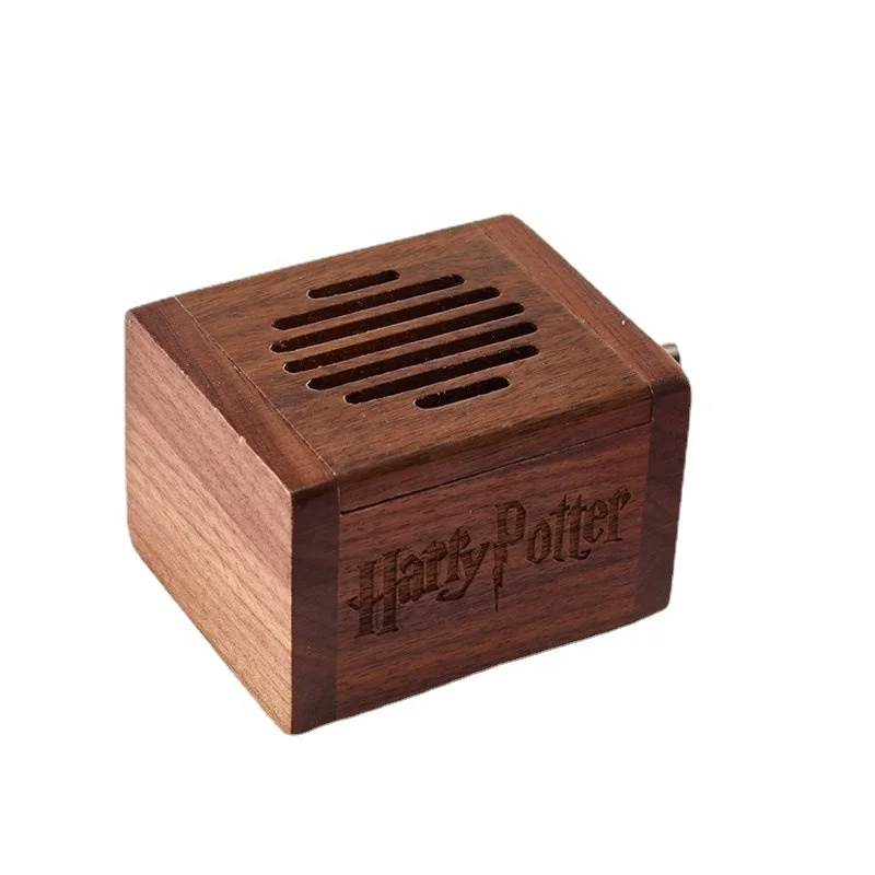Ever Bright Factory Wholesale Hollow out Harry Movies Potter Wood Hand Crank Music Box For Christmas Gift