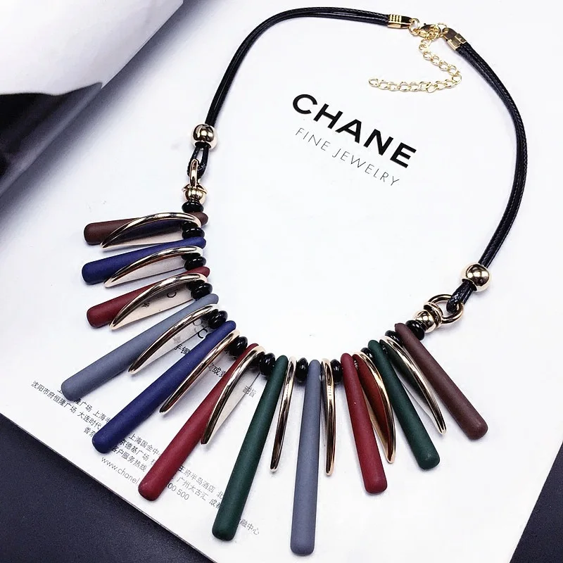 Винтажная Этническая Геометрическая резиновая деревянная палочка Ruigang массивные ювелирные изделия короткое ожерелье из кожаного шнура и свитера